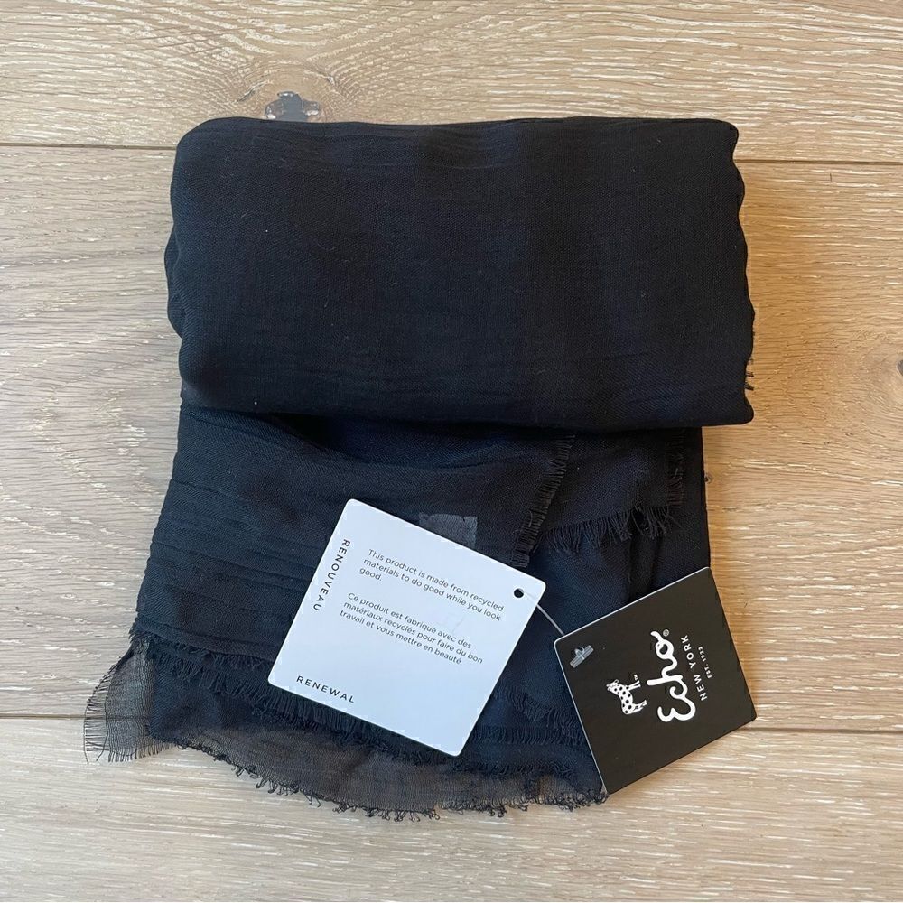 Echo
Essentials Wrap - Picture 2 of 4